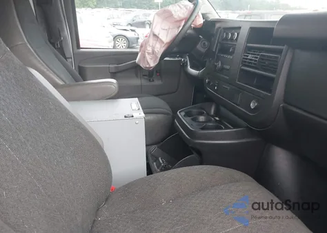 2020 Chevrolet Express G2500 Rwd 2500 Regular Wheelbase Wt из США, поврежденный, VIN 1GCWGAFG0L1264432